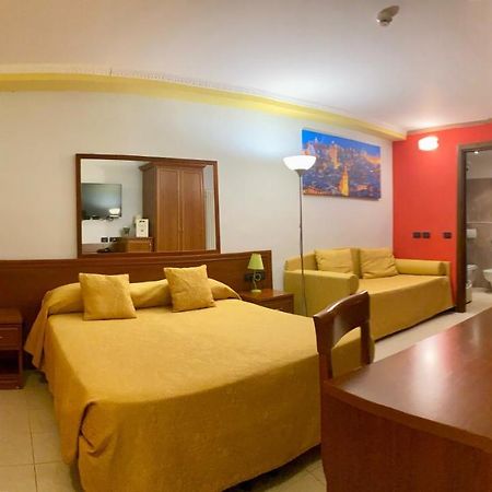 Actor Hotel Cenova Dış mekan fotoğraf